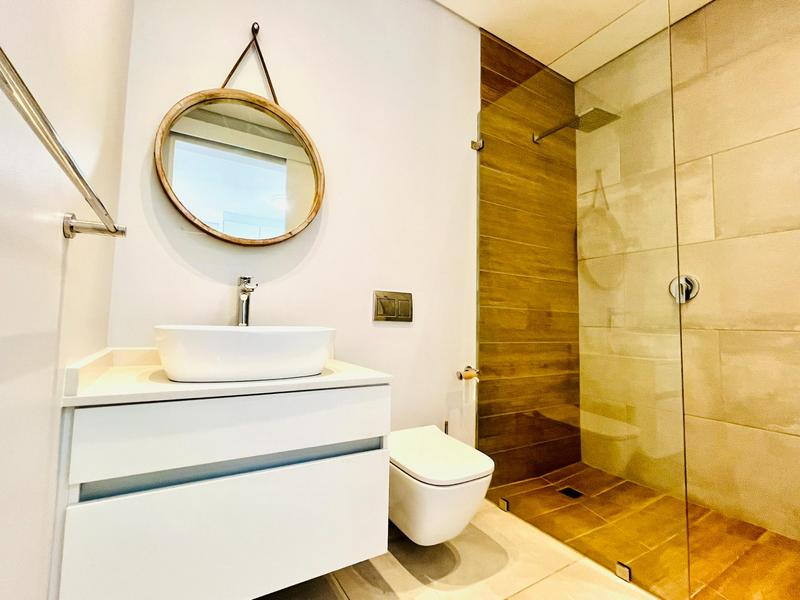 4 Bedroom Property for Sale in Constantia Western Cape